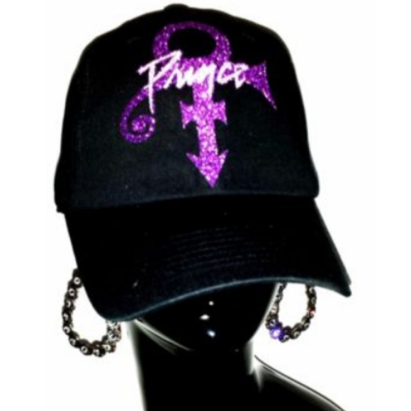 black fitted ball cap